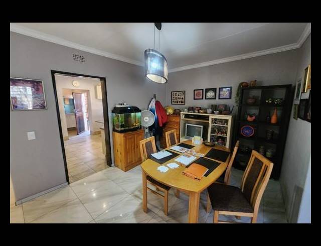 4 BEDROOM HOUSE FOR SALE IN GLENVISTA